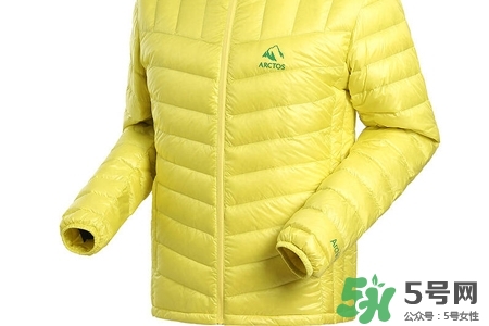 羽絨服白鴨絨好還是灰鴨絨好？羽絨服白鴨絨和灰鴨絨的區(qū)別