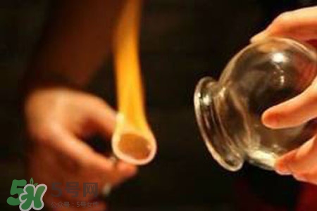 拔罐后皮膚發(fā)癢是怎么回事？拔罐后為什么皮膚會癢？