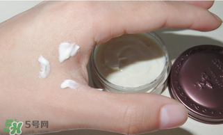 思親膚眼霜怎么樣？skin food眼霜適合年齡