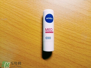 妮維雅唇膏和曼秀雷敦唇膏哪個好？妮維雅和曼秀雷敦對比