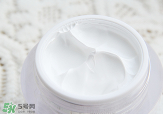 素顏霜會堵塞毛孔嗎？素顏霜會不會堵塞毛孔？