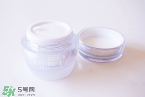 素顏霜有防曬功能嗎？素顏霜能防曬嗎？