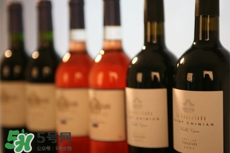 春節(jié)喝黃酒好嗎？春節(jié)喝黃酒的七大健康理由