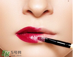 唇彩保質期一般是多久？唇彩過期了還能用嗎？
