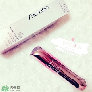 資生堂新透白精華和小燈泡哪個好？資生堂新透白精華和小燈泡對比
