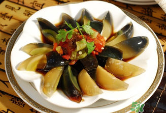 皮蛋有黑點能吃嗎？皮蛋有毒嗎？