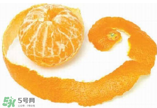 新鮮橘子皮能泡水喝嗎？新鮮橘子皮泡水喝的功效