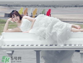 乳腺增生和乳腺結(jié)節(jié)的區(qū)別？乳腺增生和乳腺結(jié)節(jié)哪個(gè)嚴(yán)重