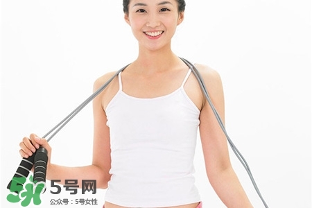 冬天跳繩可以減肥嗎？冬季跳繩瘦身的正確方法