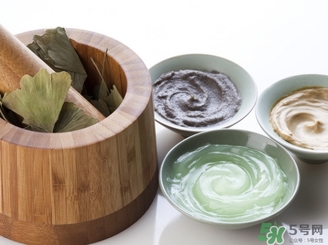 臉上脫皮可以敷面膜嗎？臉上脫皮敷什么面膜好？