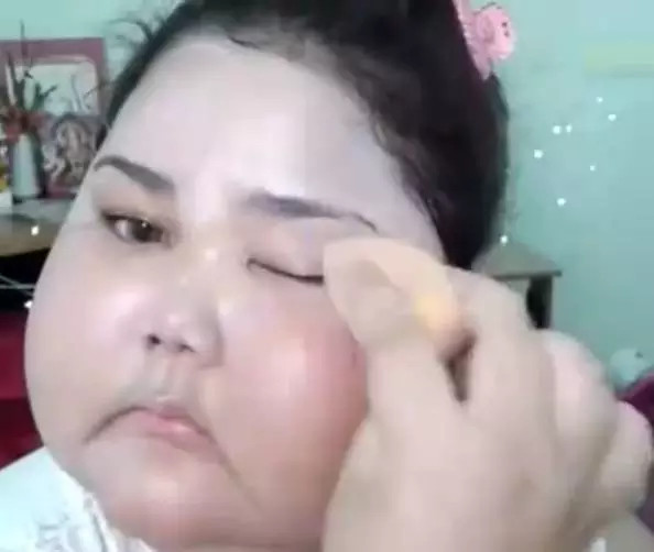 臉胖怎么化妝好看？臉大怎么化妝好看