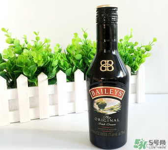 女生適合喝什么酒？什么酒適合女生喝？