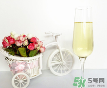 女生適合喝什么酒？什么酒適合女生喝？