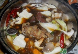 羊蝎子火鍋好吃嗎？羊蝎子火鍋涮什么好吃？