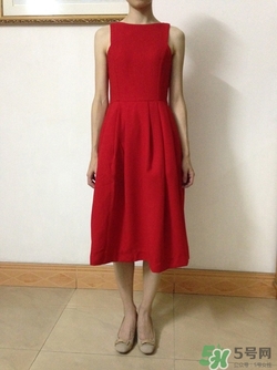 年會要穿禮服嗎？年會禮服搭配