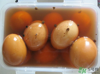 腌雞蛋臭了還能吃嗎？腌雞蛋臭了怎么辦？