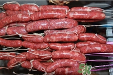 灌香腸一斤肉放多少鹽？10斤肉灌香腸放多少鹽？