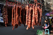 灌香腸配什么作料好吃？灌香腸需要放什么調(diào)料？