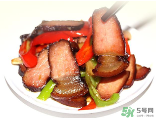 腌肉長蛆還能吃嗎？腌肉長蛆的原因