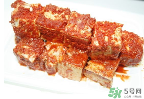 霉豆腐發(fā)霉了還能吃嗎？霉豆腐發(fā)霉有幾種顏色？