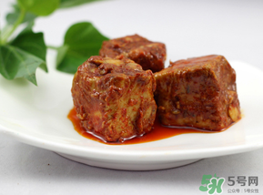 霉豆腐發(fā)霉了還能吃嗎？霉豆腐發(fā)霉有幾種顏色？