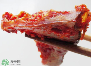 腌魚放什么調(diào)料？腌魚放什么調(diào)料去腥？