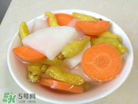 腌蘿卜放多少鹽？腌蘿卜放鹽的比例