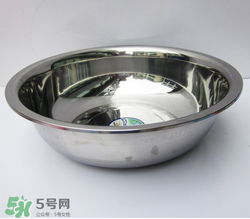 腌肉可以用不銹鋼盆嗎？不銹鋼盆可以腌肉嗎？