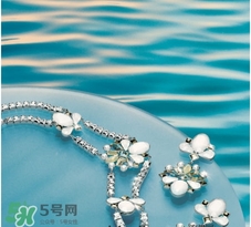 施華洛世奇是銀的嗎？施華洛世奇是白金嗎？