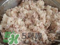 做藕丸子要放多少鹽？一斤藕做藕圓子放多少鹽合適？
