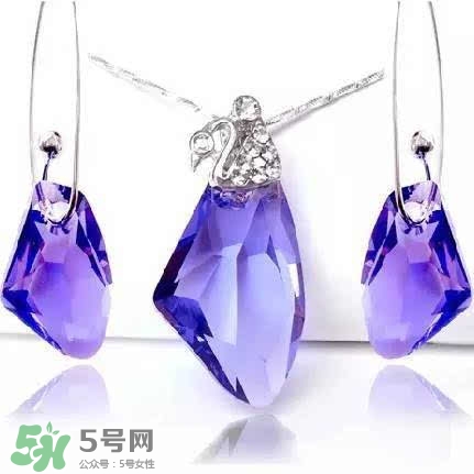 施華洛世奇是什么材質？施華洛世奇是真水晶嗎？