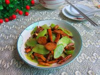 魚(yú)丸可以和什么一起炒？魚(yú)丸可以炒什么菜？