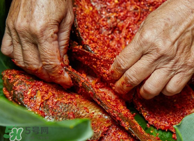 腌魚(yú)可以放白酒嗎？腌魚(yú)可以放料酒嗎？