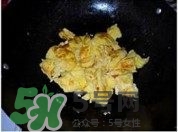 魚丸和雞蛋可以一起吃嗎？魚丸和雞蛋能不能同時吃？