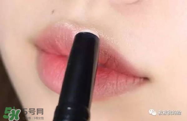 金高銀妝容怎么化？金高銀仿妝