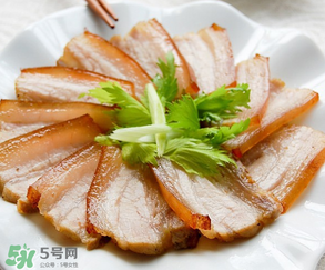 腌肉怎么做好吃？腌肉炒什么菜好吃？