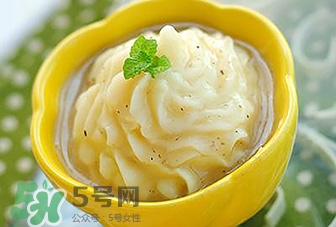 蘋(píng)果泥怎么做給寶寶吃?蘋(píng)果泥給寶寶吃多少好