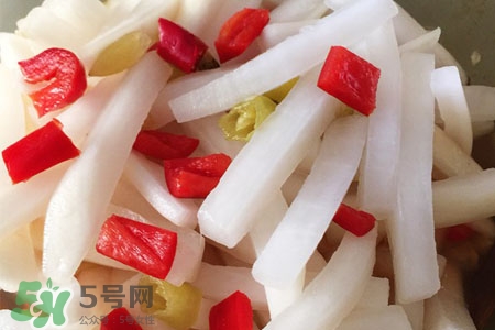 腌蘿卜不放醋會(huì)酸嗎？醋腌蘿卜太酸怎么辦？