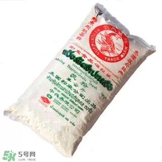 豆腐丸子要用面粉嗎？做豆腐丸子是用面粉還是淀粉？