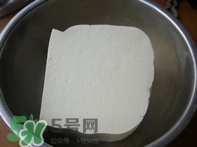 豆腐丸子散了怎么辦？豆腐丸子怎么做不散？