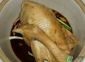 腌雞肉用什么調(diào)料？雞肉用什么腌制？