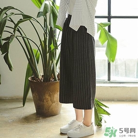 2017年流行什么褲子？2017年褲子流行顏色和搭配