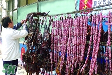 什么人不適合吃臘味？臘味食品四類人更應(yīng)少吃