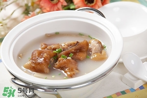 臘豬腳燉什么好吃？臘豬蹄燉什么好吃？