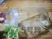 臘八蒜要放鹽嗎？臘八蒜要放多少鹽比例是多少？