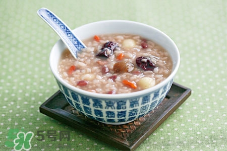 孕婦可以吃臘八飯嗎？臘八飯?jiān)袐D用料講究多
