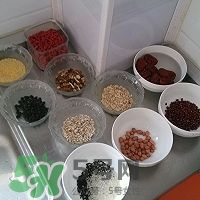 怎么用電飯煲煮臘八粥？電飯煲怎么熬臘八粥？