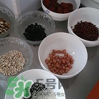 怎么用電飯煲煮臘八粥？電飯煲怎么熬臘八粥？