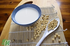 豆?jié){和牛奶哪個(gè)更有營養(yǎng)?豆?jié){和牛奶哪個(gè)好