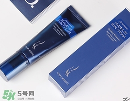 ahc隔離和蘭芝隔離霜哪個好？ahc隔離防曬霜和蘭芝隔離霜對比